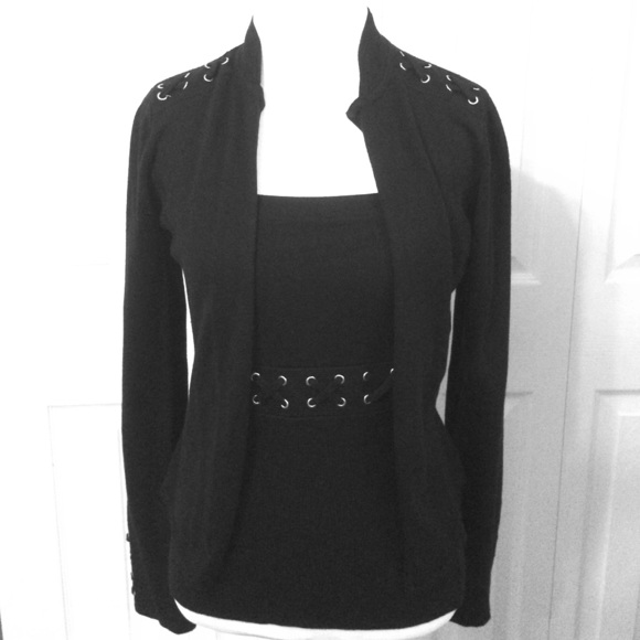 Cache Two Piece Set - BRAND NEW